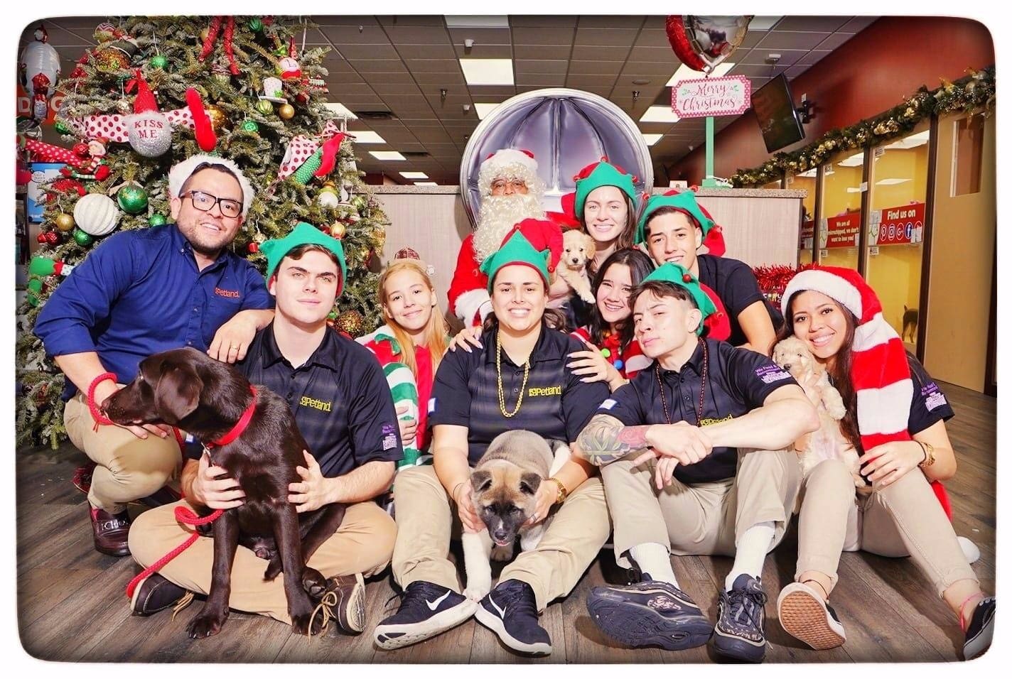 Santa Claus Makes A Visit to Petland