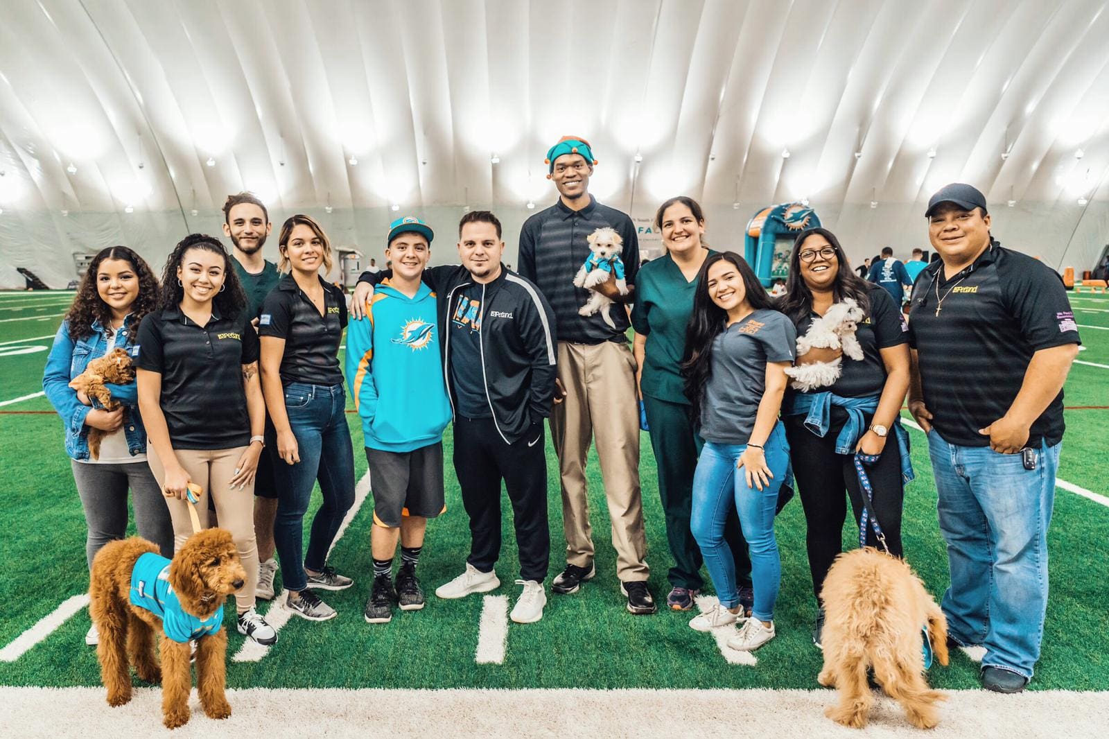 Miami Dolphins and Petland Help Donate Toys