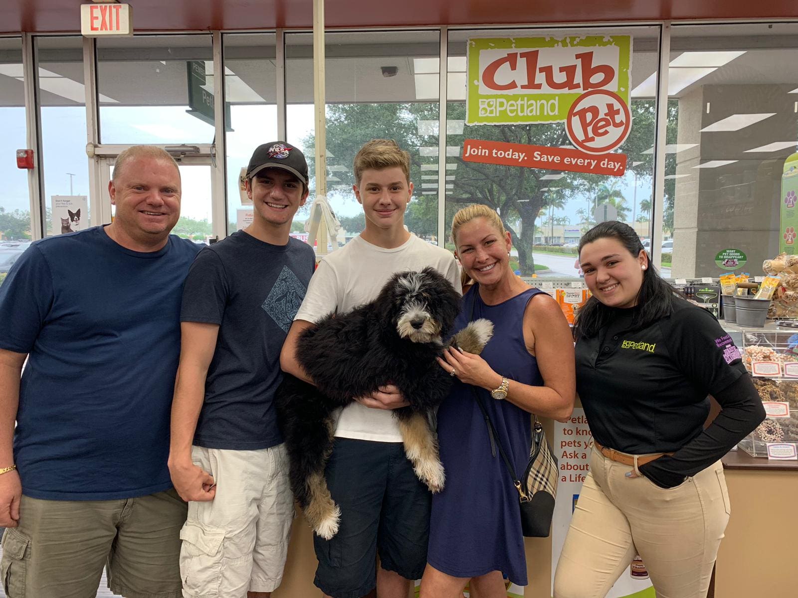 MSD Student Receives A Petland Puppy Donation